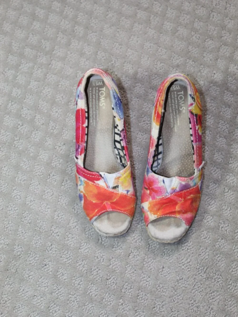 Toms Women's 5.5 Floral Canvas 3